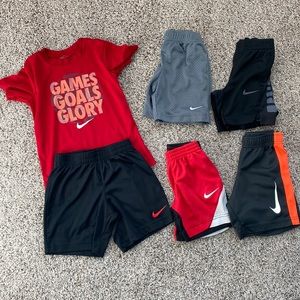 4 pairs of Nike shorts